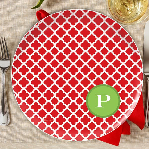 Elegance in Red Quatrefoil Personalized Christmas plate