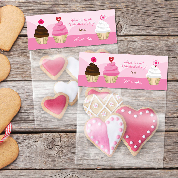 A Sweet Cupcake For Valentine Favor Bags