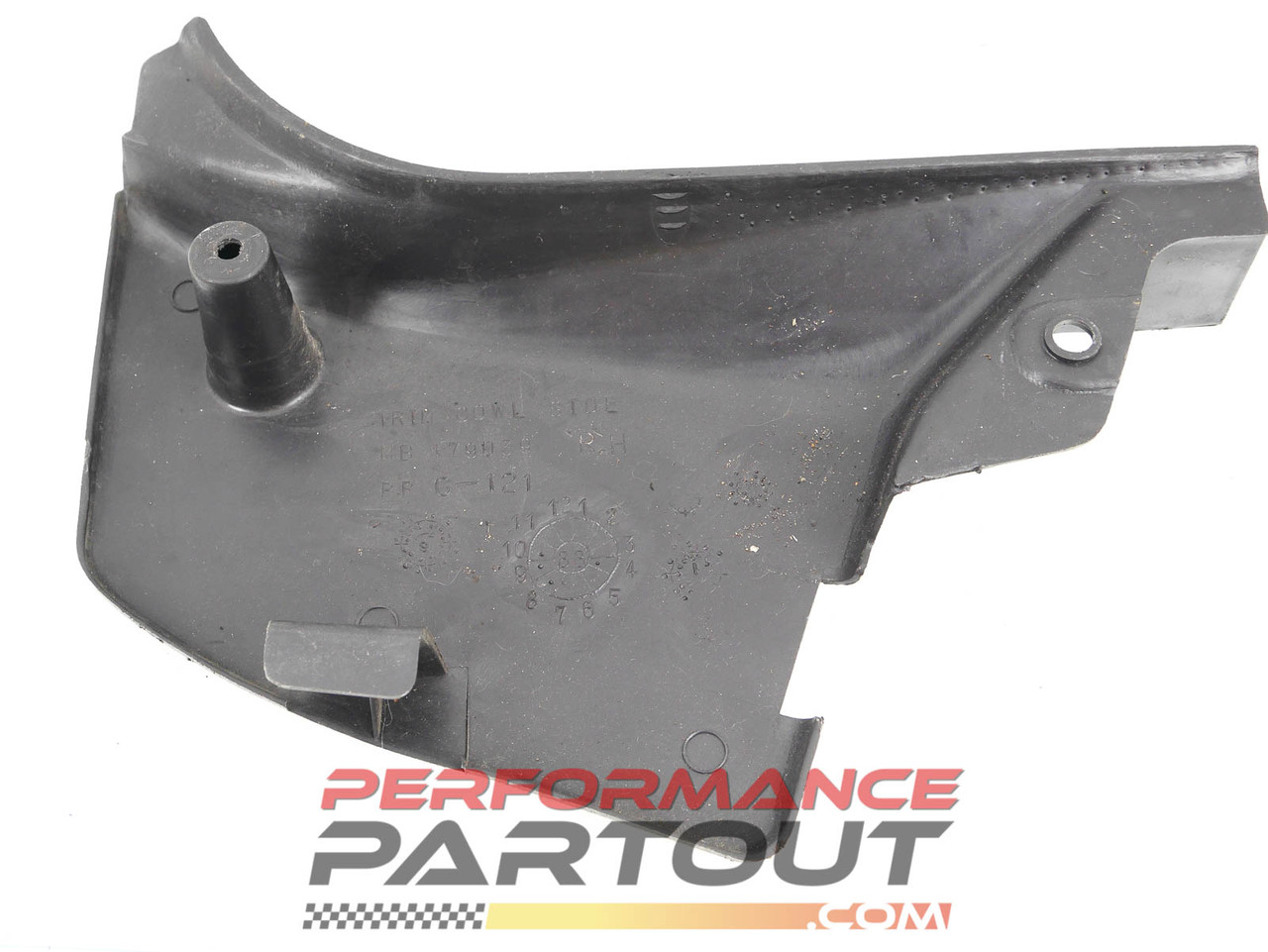 Kick panel plastic RIGHT 1G DSM