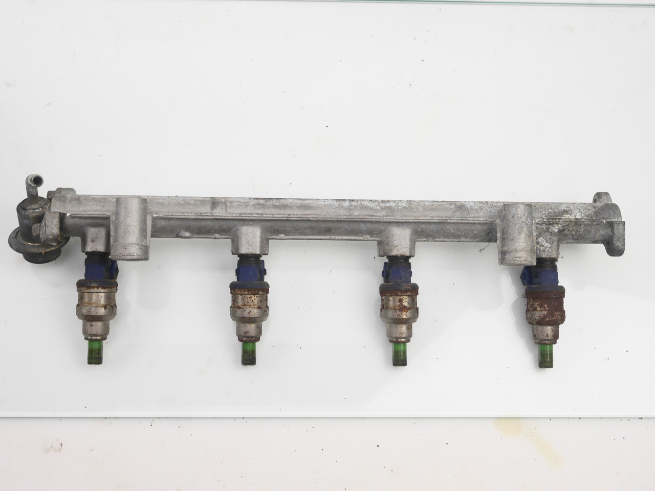 Fuel rail with Injectors 2G Eclipse Spyder GS 4G64 2.4L