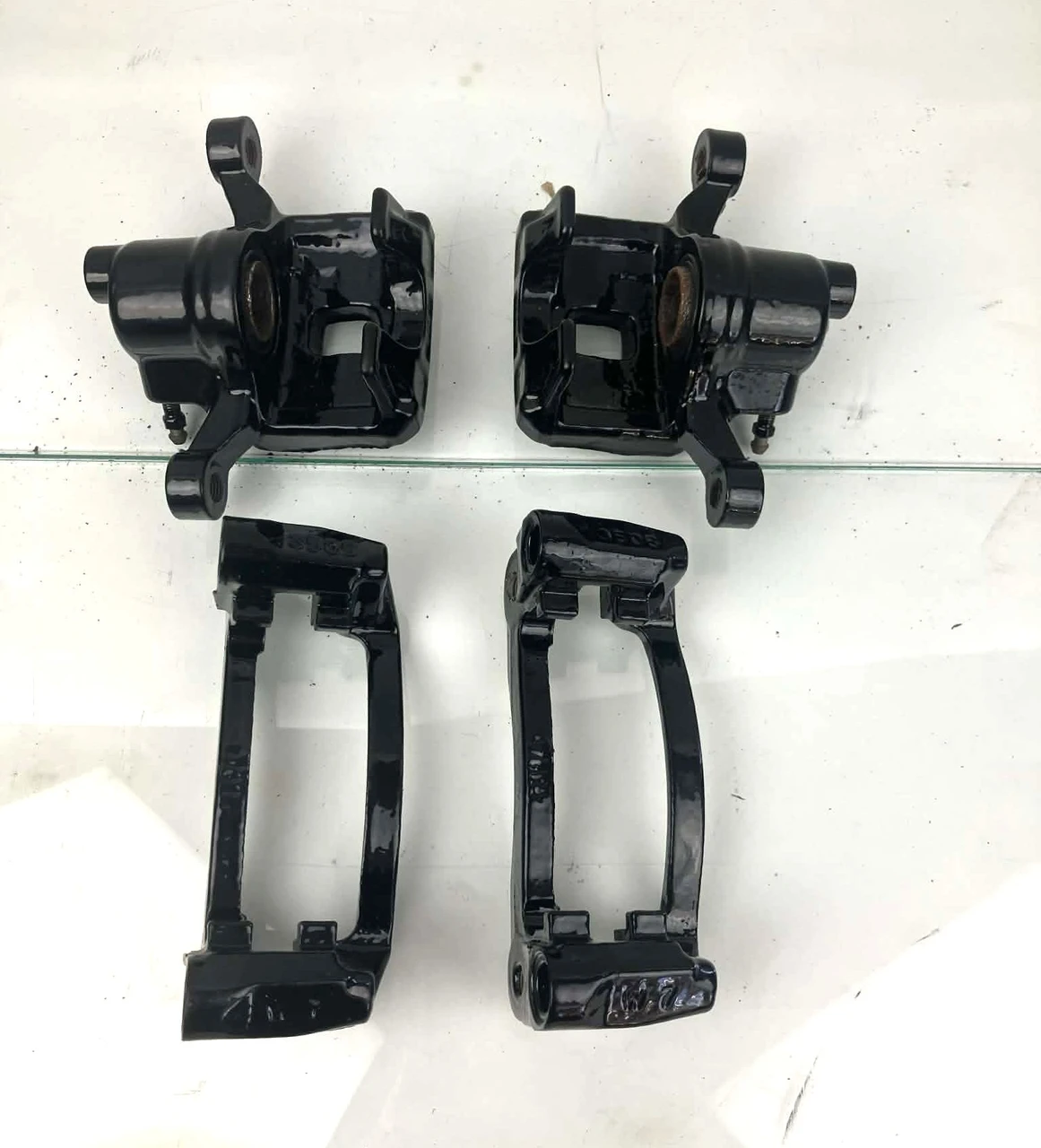 Mitsubishi Outlander Brake Caliper Kit Black Powdercoat (assembly required)