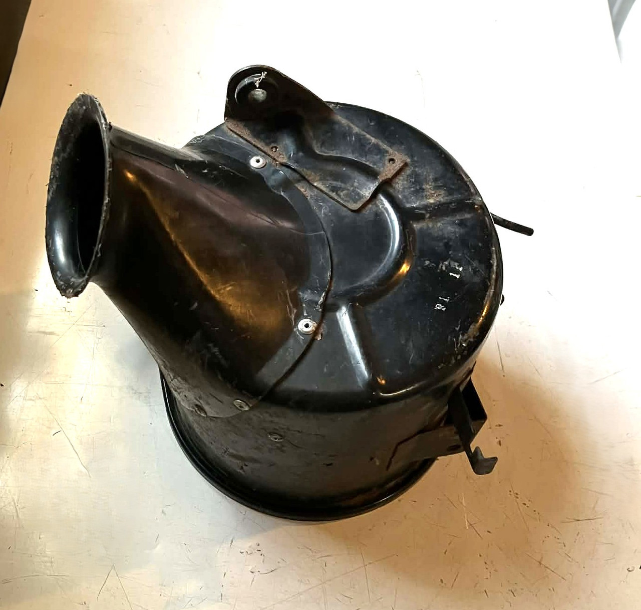 MAF Mass airflow meter Filter Canister DSM 1G 