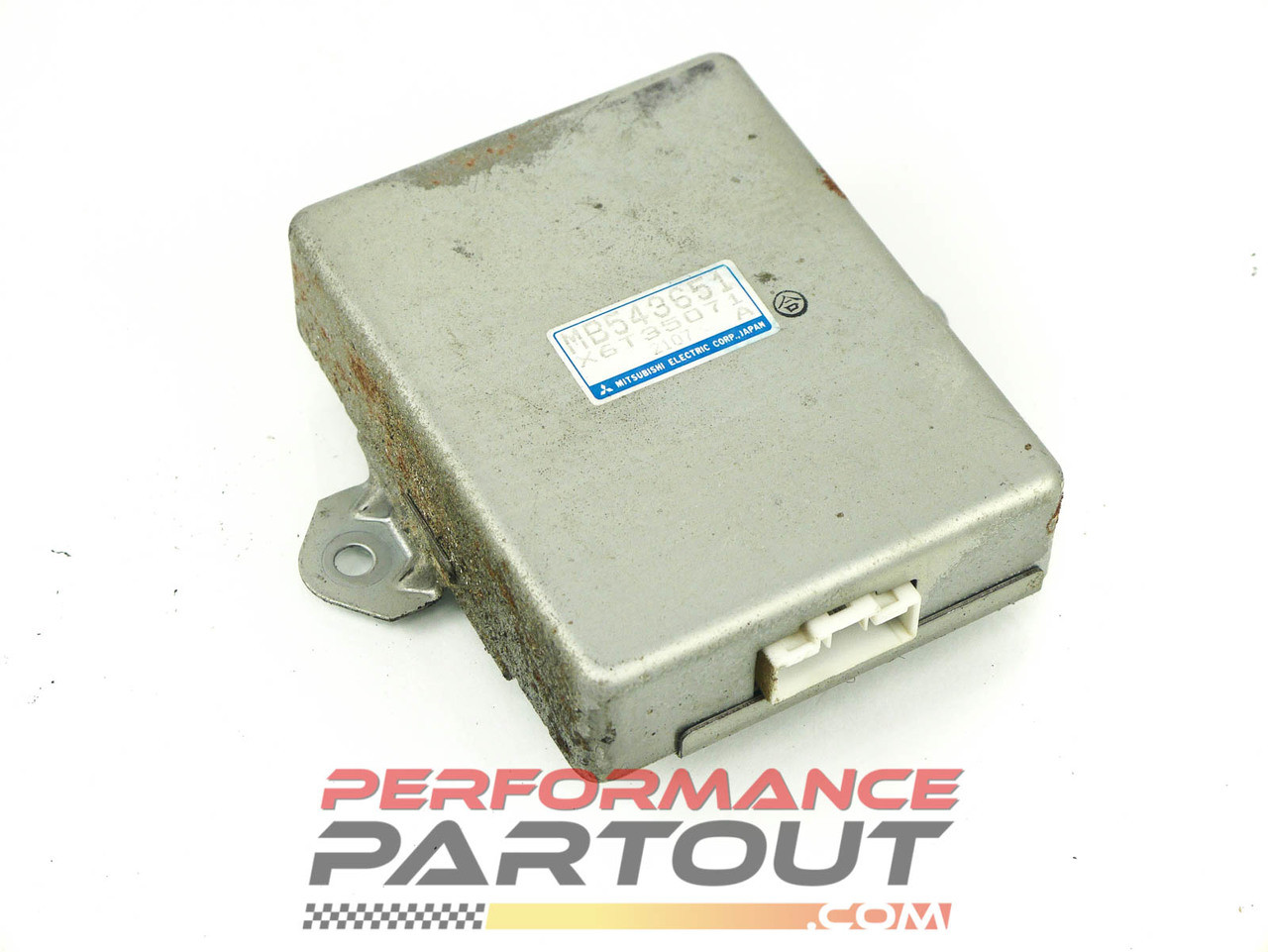 Seatbelt control ecu 1G DSM MB543651