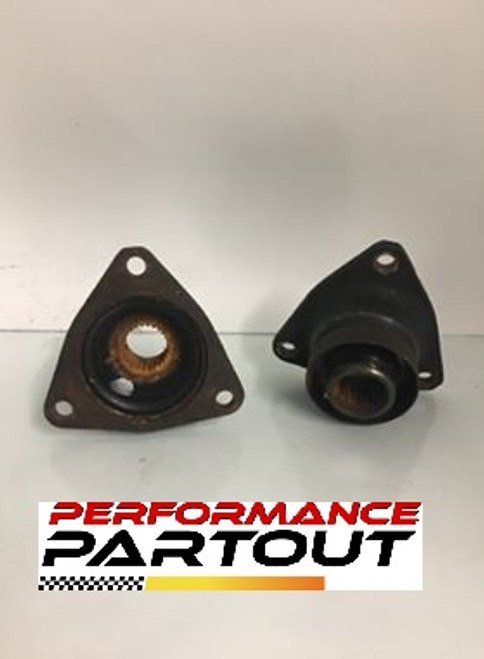 Axle cups 3 Bolt rear 1G AWD