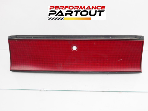 Taillight center 95-99 Eclipse no letters