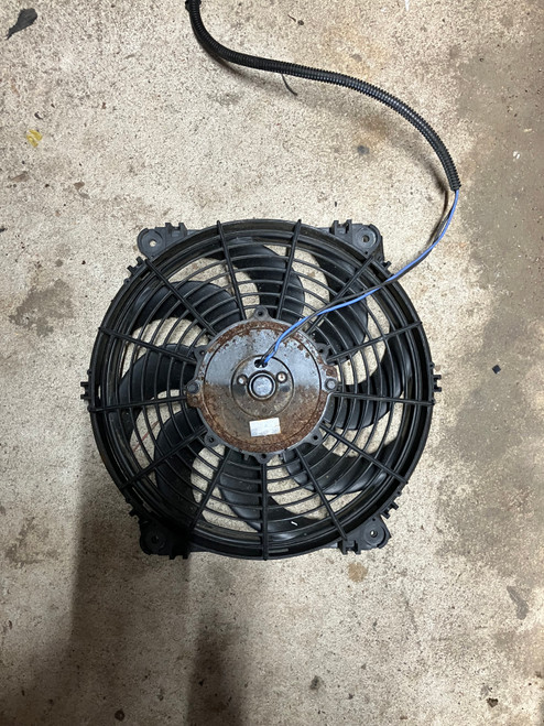 Universal Radiator Fan 12" 