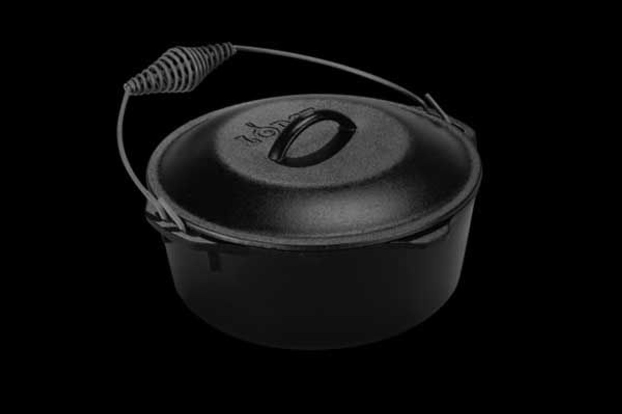 Lodge 7 Quart Seasoned Cast Iron Dutch Oven With Bail Handle