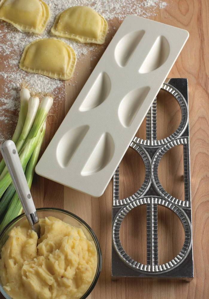 Fox Run Pierogi Maker - Thumbnail 2