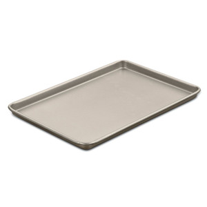 Cuisinart 9-In. Square Chef's Classic Cake Pan