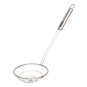 Ilsa Oval Handled Mesh Strainer and Pasta Scoop - Fante's Kitchen