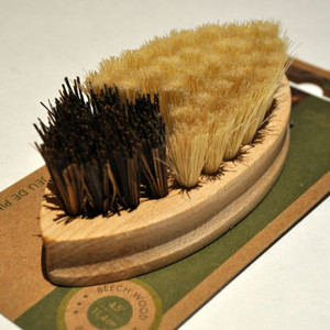 Natural Tampico and Bassine Vegetable Brush