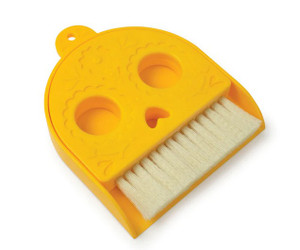Dead Pan Dust Pan and Brush