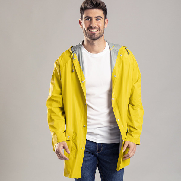 Pelerina de ploaie unisex pentru adulti cu gluga fabricata din PVC, cu inchidere capse, buzunare cu clapeta si cu posibilitate de personalizare corporate