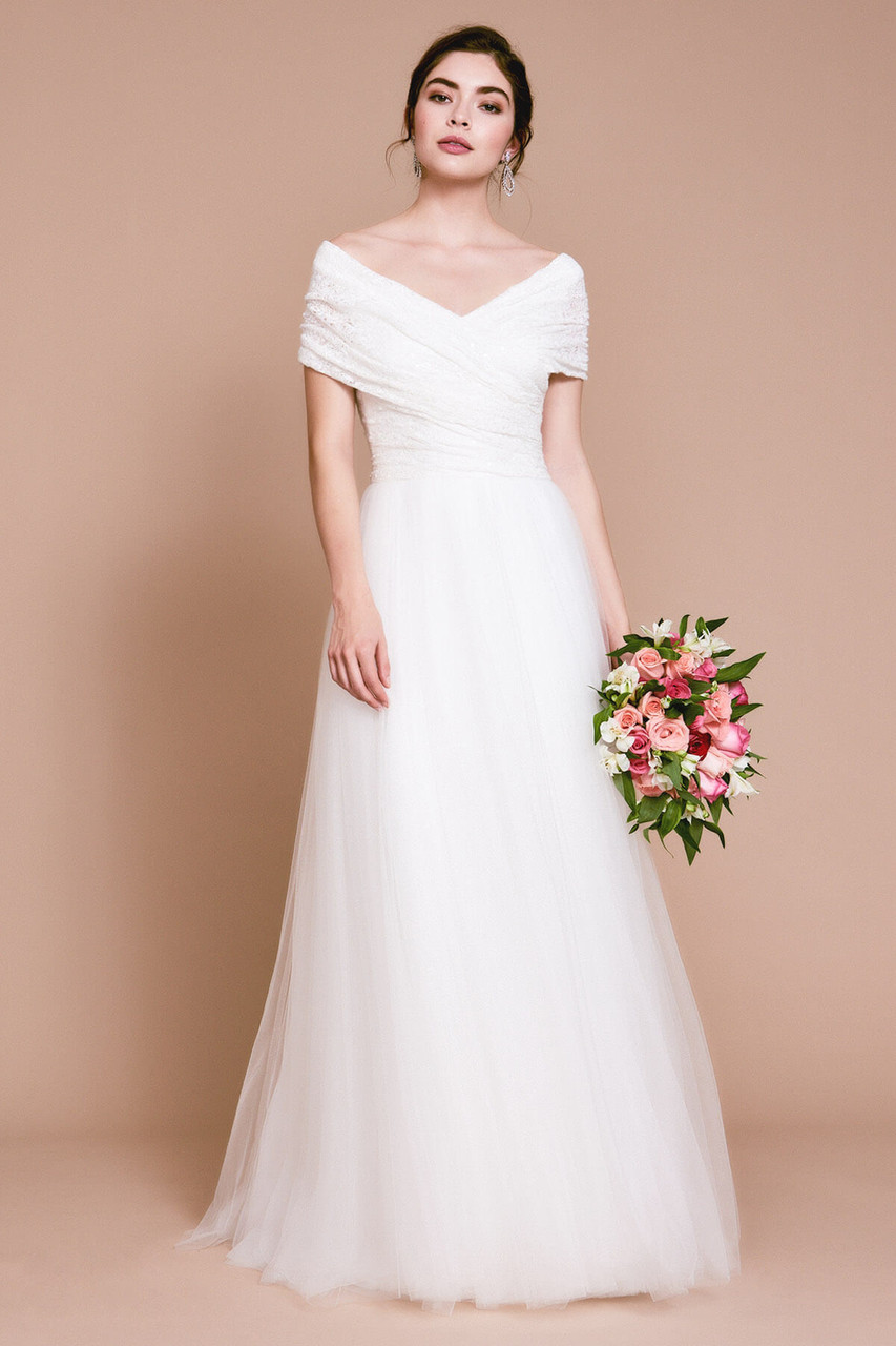 Full skirt gown clearance