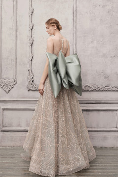 Oversized Back Bow Gown Oversized Back Bow Gown