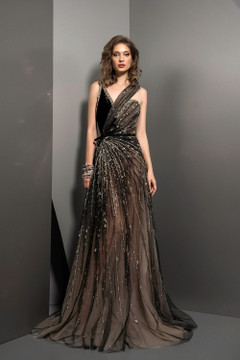 Sleeveless Embellished V-Neck Gown Sleeveless Embellished V-Neck Gown