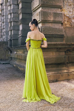 Off the Shoulder Mousseline Gown Off the Shoulder Mousseline Gown
