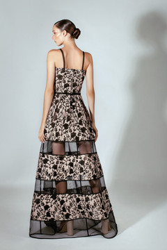 Sweetheart Sleeveless -Embroidered Lace Evening Gown Sweetheart Sleeveless -Embroidered Lace Evening Gown