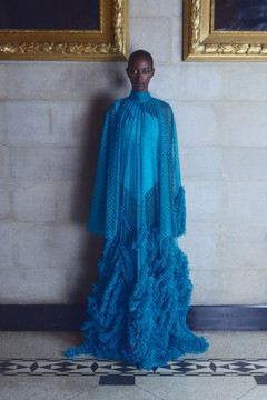 Ollege Gown