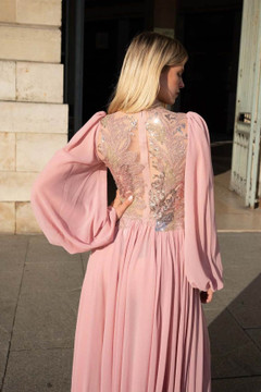 Crepe Georgette and Lace Gown Crepe Georgette and Lace Gown
