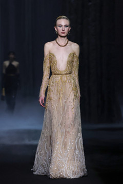 Beaded Tulle Exposed Décolleté Gown Beaded Tulle Exposed Décolleté Gown