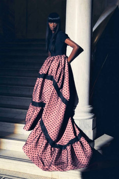 Ustin -Gown Ustin -Gown