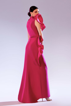 Sleeveless Organza Detailed Gown Sleeveless Organza Detailed Gown