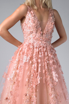 V Neck Sleeveless Gown V Neck Sleeveless Gown