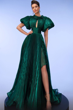 Fully Pleated Short Sleeve Gown Fully Pleated Short Sleeve Gown