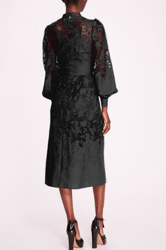 Long-Sleeve Buttoned Dress Long-Sleeve Buttoned Dress