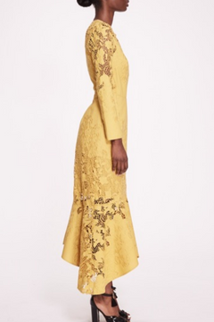 Quarter-Sleeve Lace Midi Dress Quarter-Sleeve Lace Midi Dress