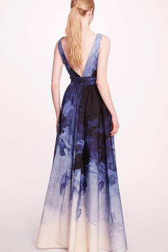 Sleeveless V-Neck Floral Dress Sleeveless V-Neck Floral Dress