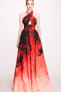 Sleeveless Halter Evening-Dress Sleeveless Halter Evening-Dress