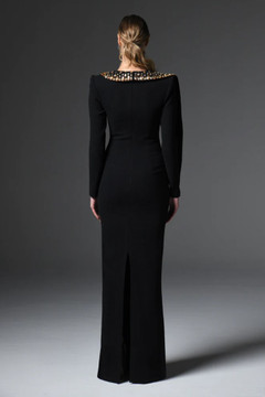 Crêpe Gown with Embroidered Collar Crêpe Gown with Embroidered Collar