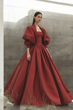3/4 Sleeve Gown 3/4 Sleeve Gown
