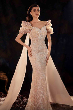 Fully Embellished Fitted Gown Fully Embellished Fitted Gown