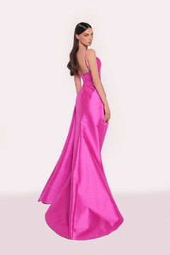 Leovel Taffeta Sleeveless Gown Leovel Taffeta Sleeveless Gown