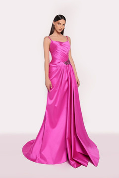Leovel Taffeta Sleeveless Gown Leovel Taffeta Sleeveless Gown