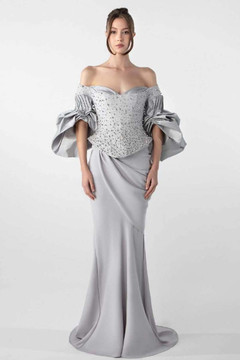 Voluminous Sleeved Gown Voluminous Sleeved Gown