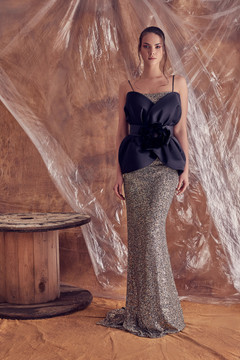 Nicole Sleeveless Form Fitted Gown Nicole Sleeveless Form Fitted Gown