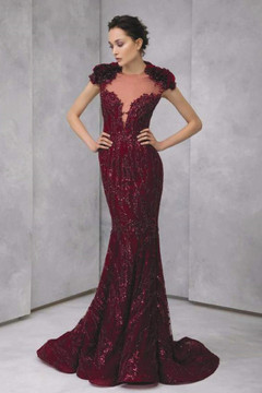 Mermaid-Cut Embroidered Tulle Gown Mermaid-Cut Embroidered Tulle Gown