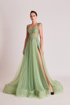 Sweetheart Neck Sleeveless Slit Gown Sweetheart Neck Sleeveless Slit Gown