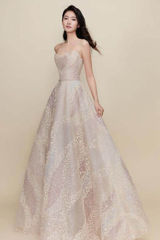 Glaw Gown