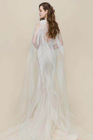 Una Gown