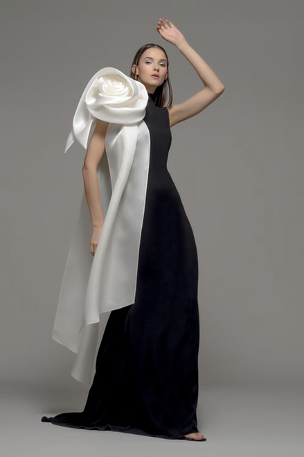 Isabel Sanchis Sleeveless Columbusin Gown