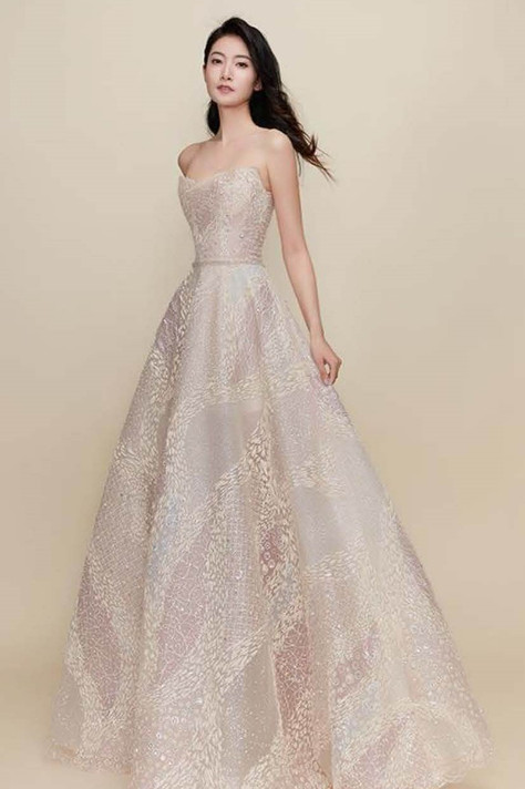 Glaw Gown