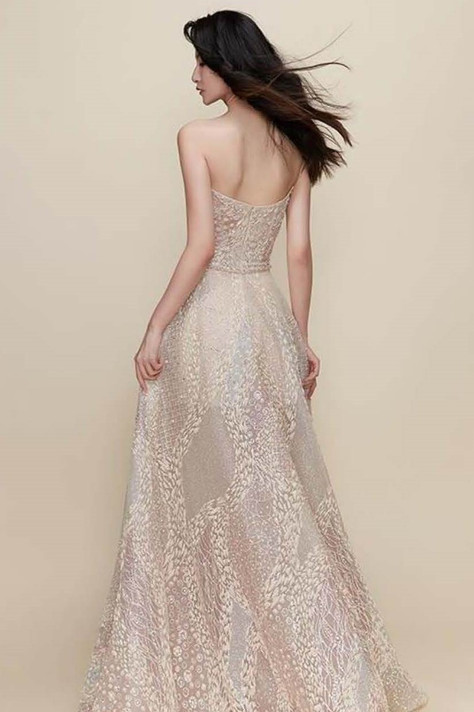 Glaw Gown