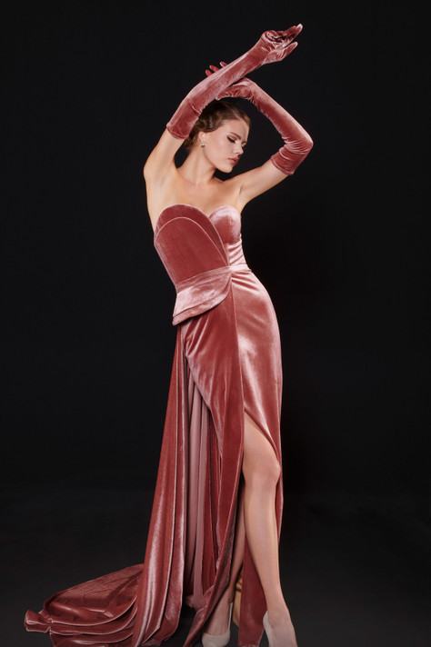Sweetheart Strapless Slit Gown