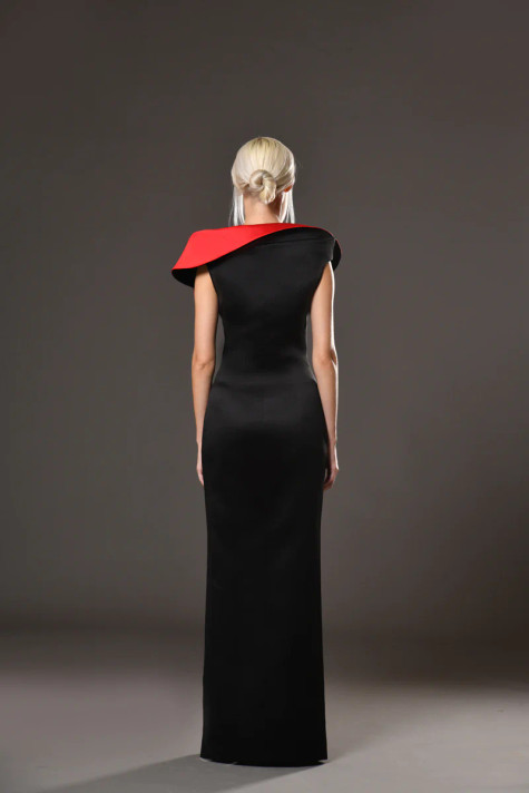 Sleeveless Reversible Collar Dress
