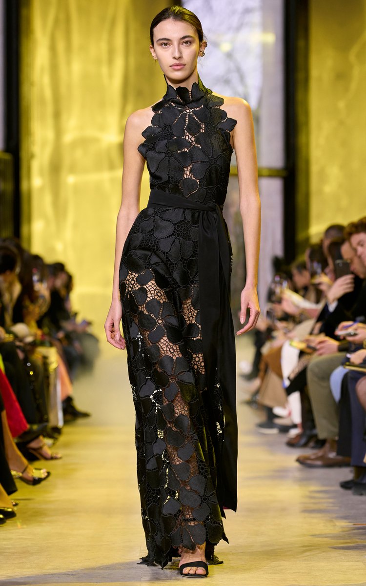 Elie saab discount black lace dress